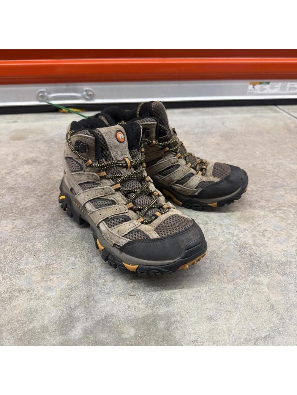 MERRELL moab 2 walnut brown and black mid boots size 7 MENS